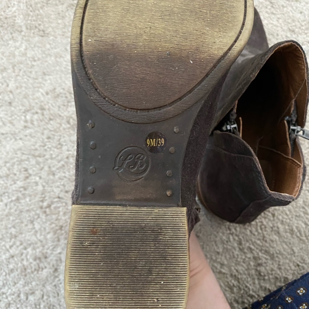 Lucky brown suede booties - Picture 4 of 5
